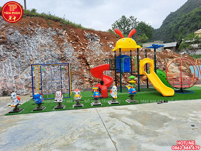 Bộ cầu trượt liên hoàn ngoài trời mái thỏ 2 máng trượt SC1-008