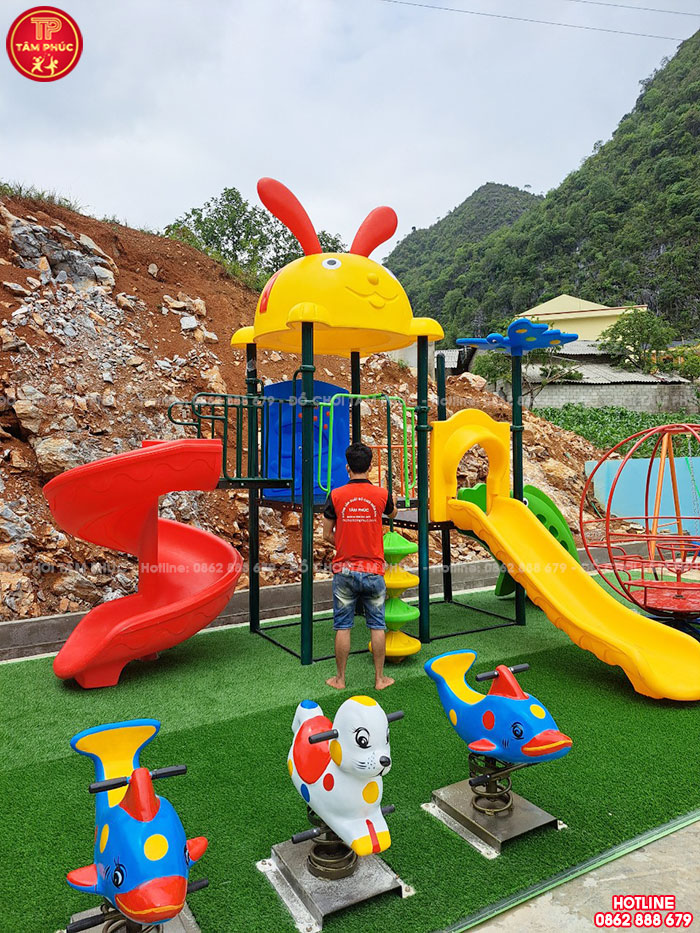 Bộ cầu trượt liên hoàn ngoài trời mái thỏ 2 máng trượt SC1-008