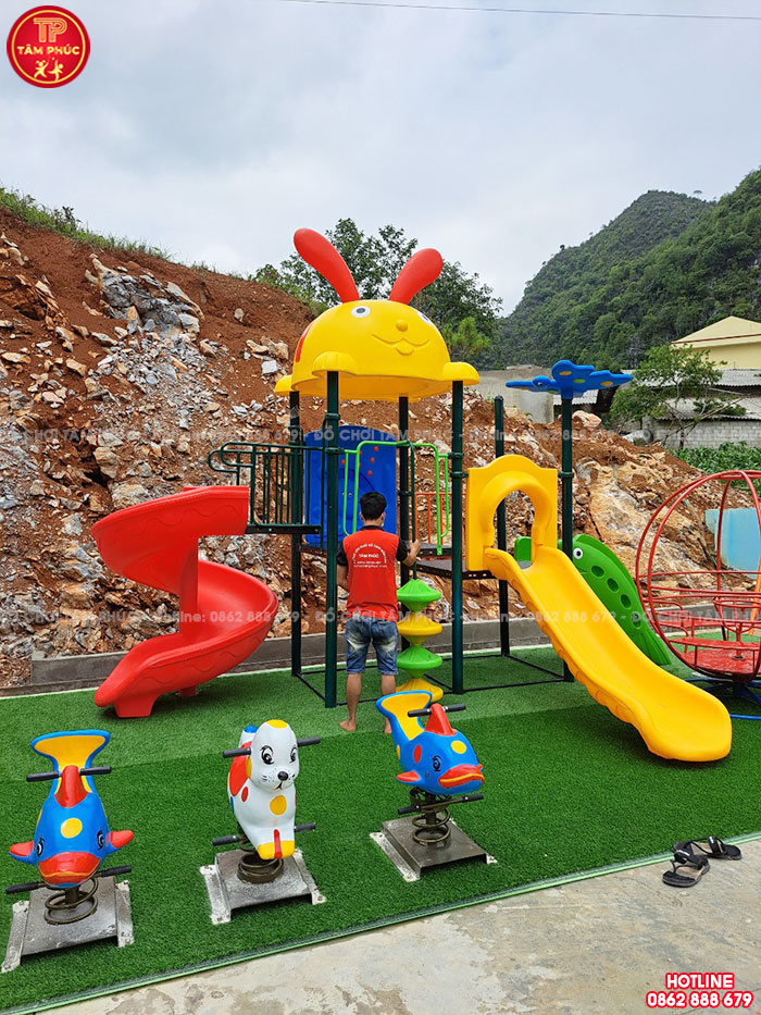 Bộ cầu trượt liên hoàn ngoài trời mái thỏ 2 máng trượt SC1-008