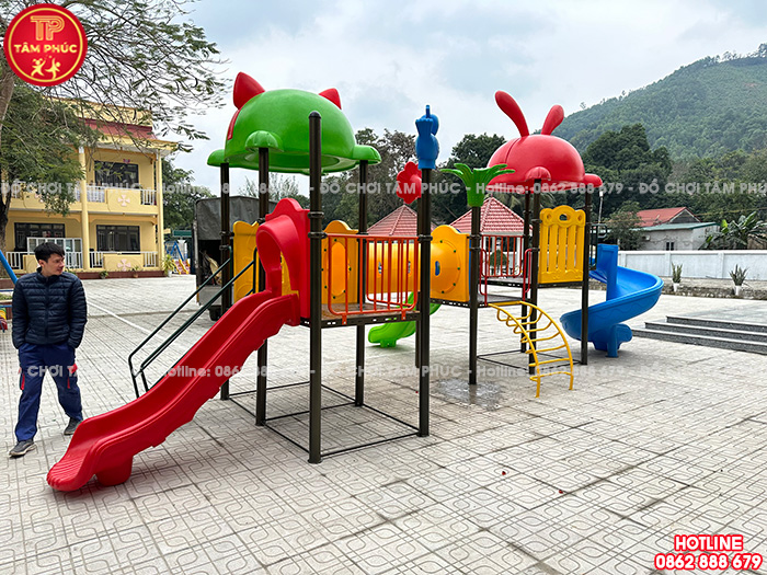 Cầu trượt liên hoàn ngoài trời 3 khối mái Thỏ Mèo ống chui SC1-014