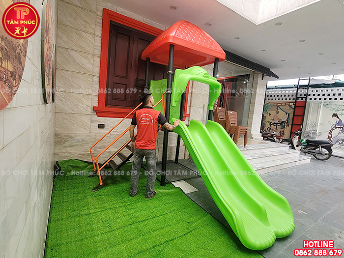 Cầu trượt ngoài trời 1 khối máng đôi cho bé SC1-022