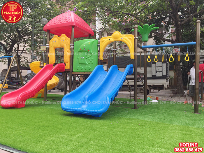 Cầu trượt liên hoàn ngoài trời 3 khối kèm xà đu tay SC1-028