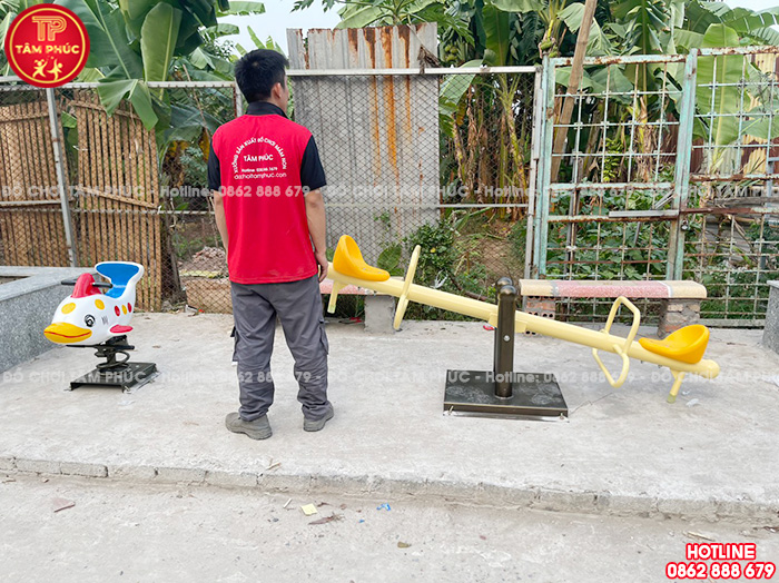 Bập bênh đòn ngoài trời 2 chỗ ngồi cho bé SC3-001