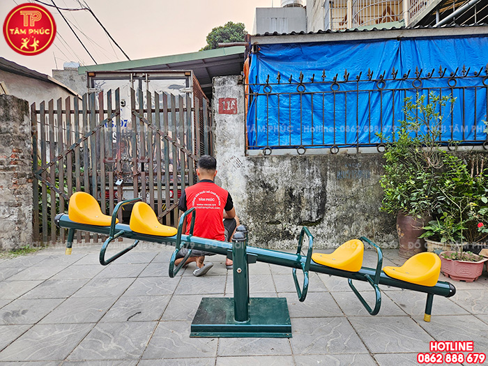 Bập bênh đòn ngoài trời 4 chỗ ngồi cho bé SC3-002