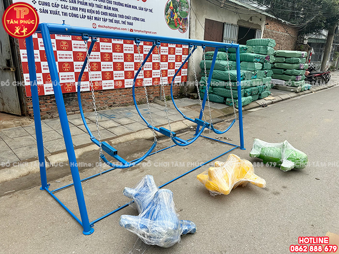 Xích đu 3 con giống ngoài trời cho trẻ em giá rẻ SC4-004