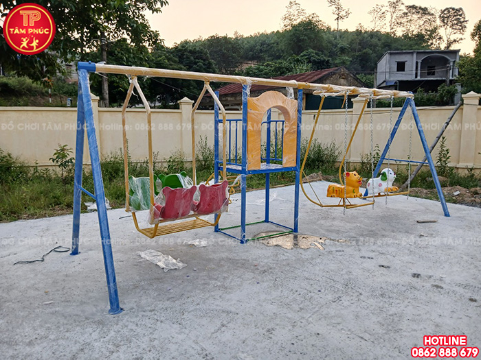 Xích đu kèm cầu trượt ngoài trời máng đơn cho bé SC4-015