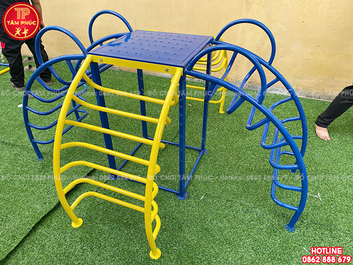 Thang leo trèo 4 cạnh cong cho bé ngoài trời SC7-004