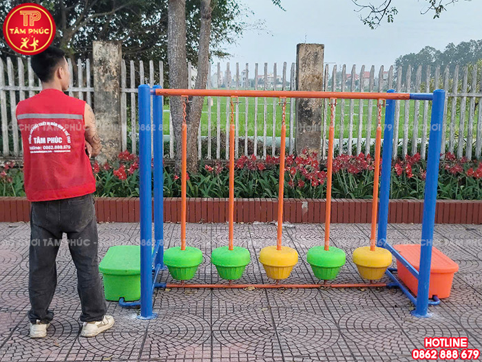 Cầu thăng bằng dao động quả lô cho bé mầm non SC7-011