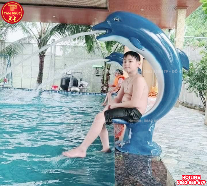 Con Cá Heo phun nước nhựa Composite cho bể bơi SC9-001