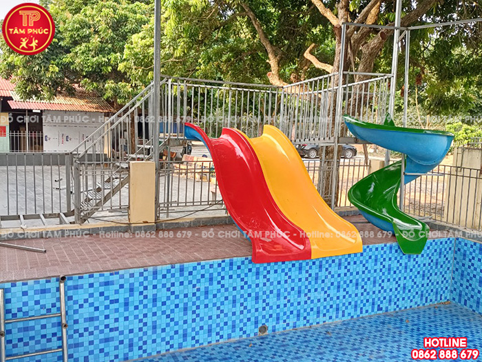 Cầu trượt bể bơi máng xoắn Composite cho bé SC9-010