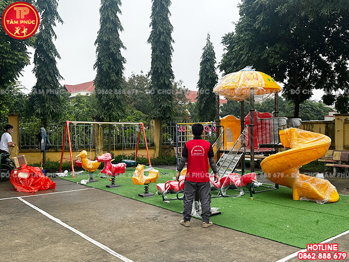 Công trình thi công lắp đặt sân chơi trẻ em ngoài trời tại nhà văn hóa ở tỉnh Thanh Hóa