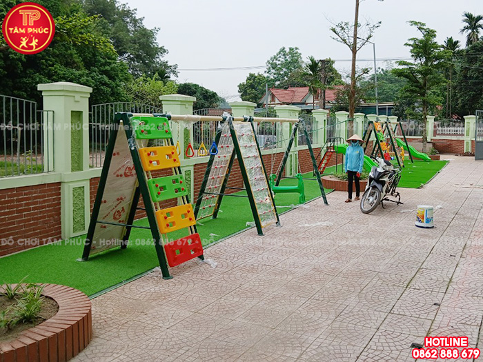 Lắp đặt sân chơi trẻ em ngoài trời cho trường mầm non tại Hòa Bình
