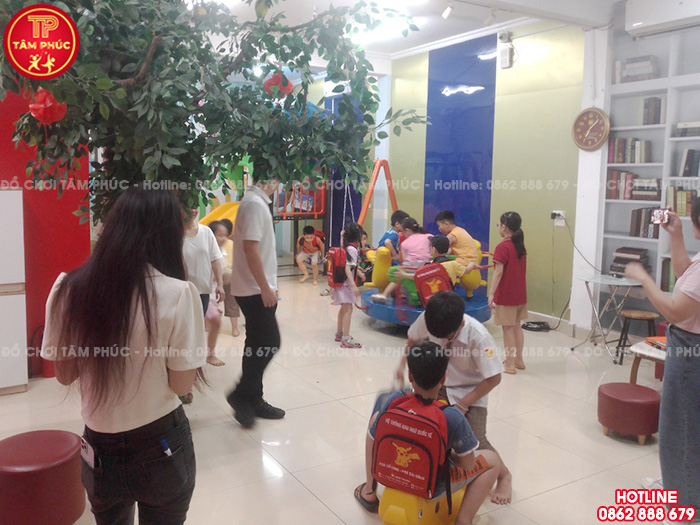 Lắp đặt đồ chơi trẻ em cho trường mầm non tư thục tại Hà Nội
