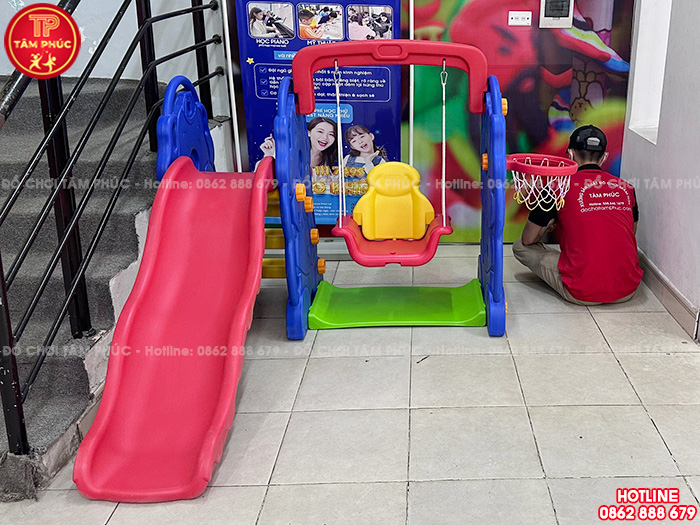 Lắp đặt đồ chơi trẻ em cho trường mầm non tư thục tại Hà Nội