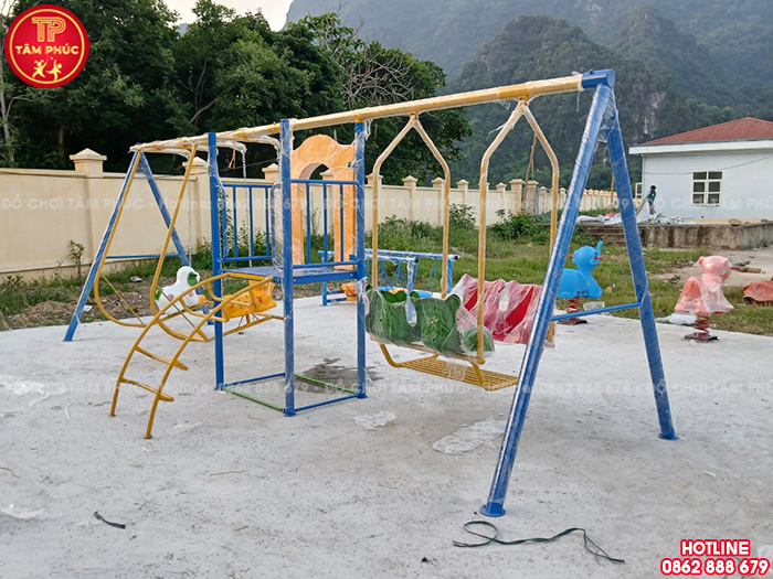 Công trình lắp đặt sân chơi trẻ em ngoài trời cho nhà văn hoá tại Hoà Bình