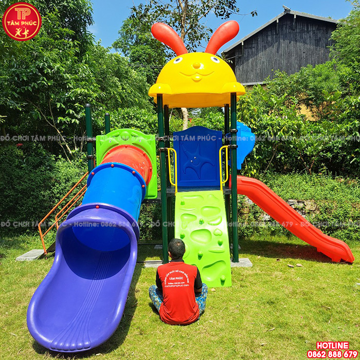 Công trình lắp đặt sân chơi trẻ em ngoài trời khu homestay tại Hòa Bình