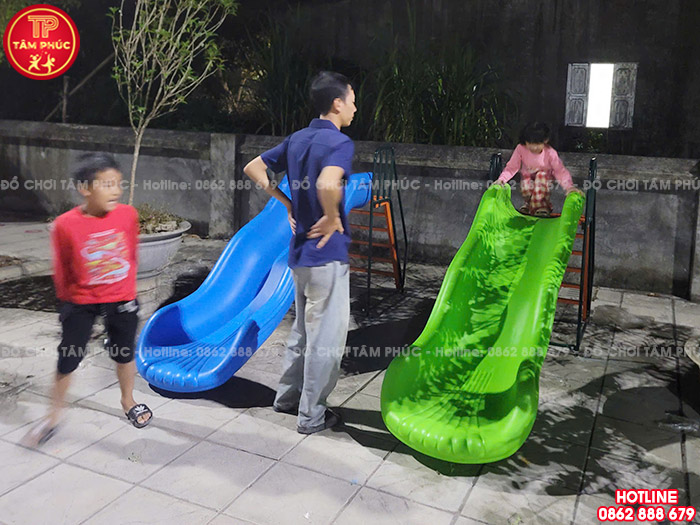 2 bộ cầu trượt máng đơn nhập khẩu