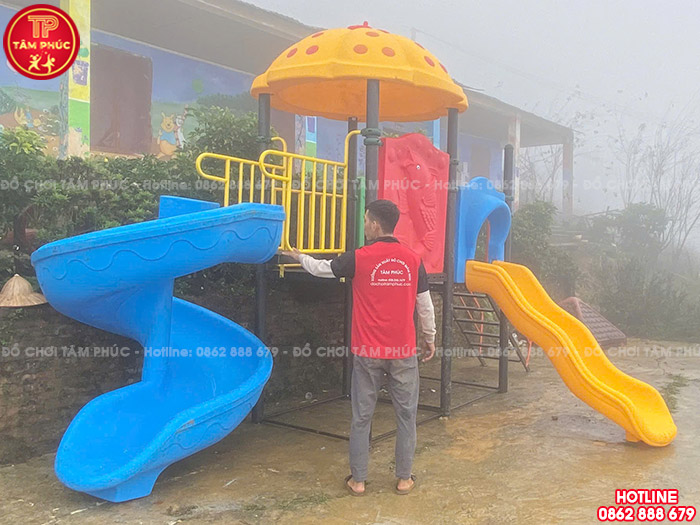 Lắp đặt đồ chơi ngoài trời cho trường mầm non tại tỉnh Yên Bái